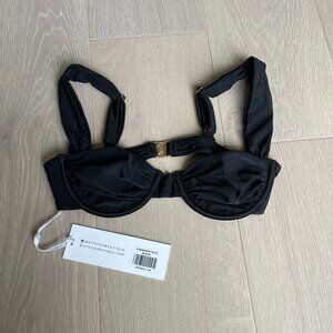 NEW WITH TAGS White Fox Elouera Bikini Top Black XS